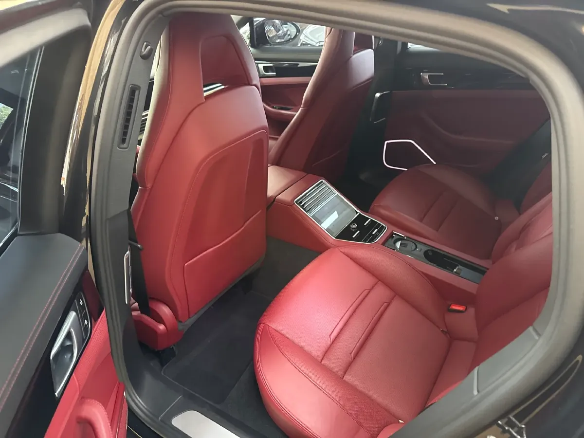 2023 Porsche Panamera 2.9T 330HP V6 8DCT,autocango,china used car exporter,china ev exporter,chinese used car exporter,chinese used ev exporter