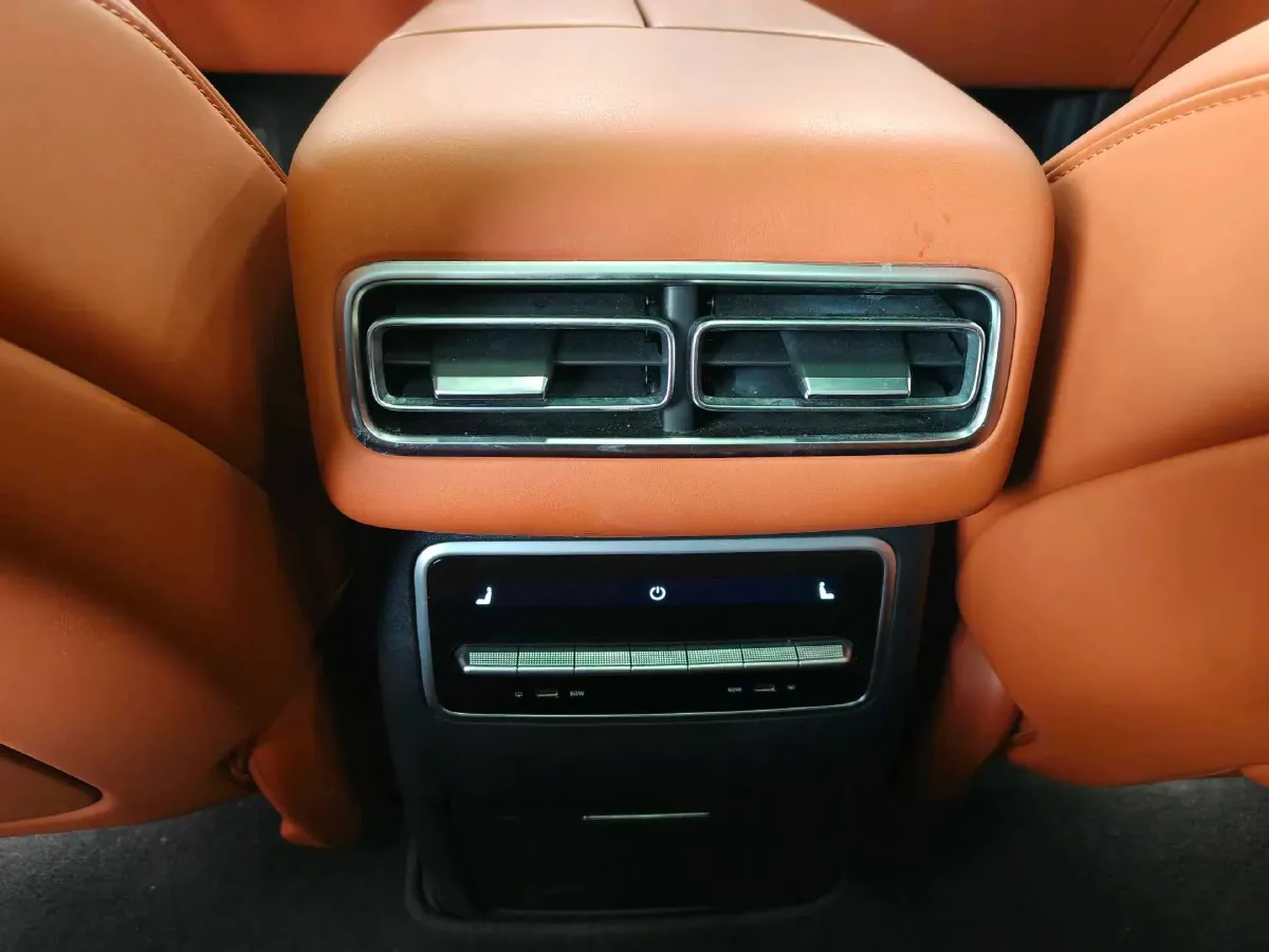 2024 Li L7 Range Extended 154HP REEV 42.8KWH,autocango,china used car exporter,china ev exporter,chinese used car exporter,chinese used ev exporter