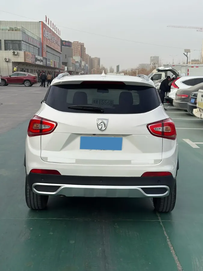 2017 HaiMa S5 Young Edition 1.6L 122HP L4 5MT,autocango,china used car exporter,china ev exporter,chinese used car exporter,chinese used ev exporter