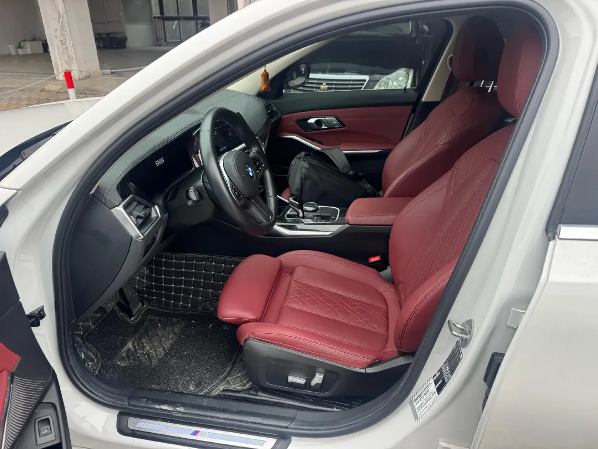 2022 BMW 3 Series 2.0T 184HP L4 8AT,autocango,china used car exporter,china ev exporter,chinese used car exporter,chinese used ev exporter