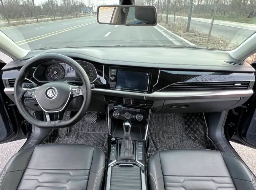 2019 Skoda Kodiak 2.0T 186HP L4 7DCT,autocango,china used car exporter,china ev exporter,chinese used car exporter,chinese used ev exporter