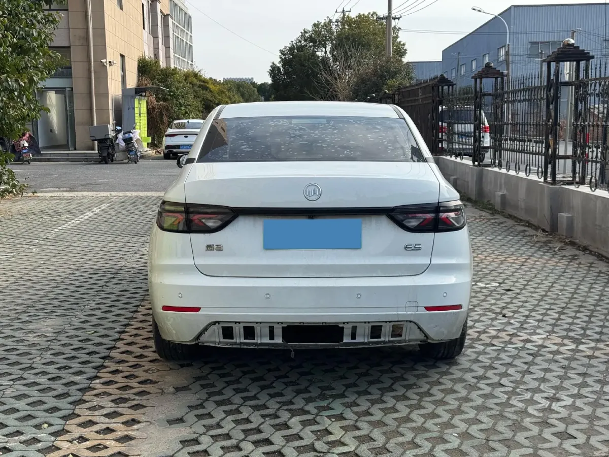2021 Weltmeister E.5 BEV 49.92KWH,autocango,china used car exporter,china ev exporter,chinese used car exporter,chinese used ev exporter