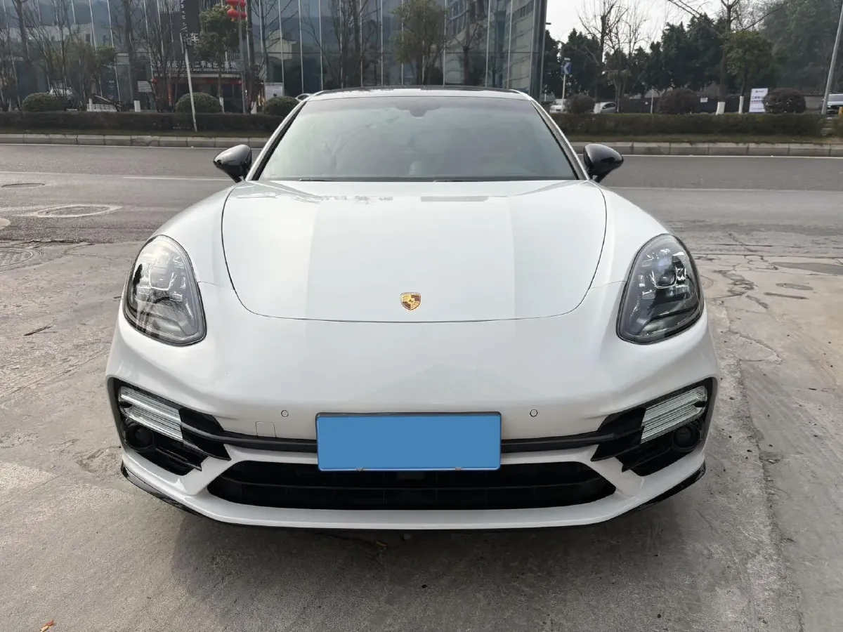 2019 Porsche Panamera 2.9T 330HP V6 8DCT,autocango,china used car exporter,china ev exporter,chinese used car exporter,chinese used ev exporter