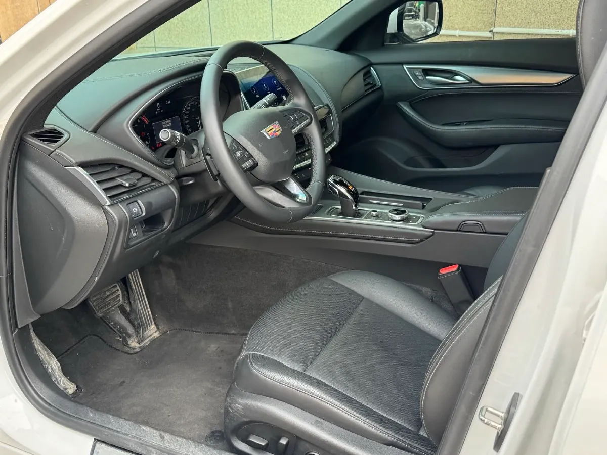 2022 Cadillac CT5 2.0T 237HP L4 10AT,autocango,china used car exporter,china ev exporter,chinese used car exporter,chinese used ev exporter