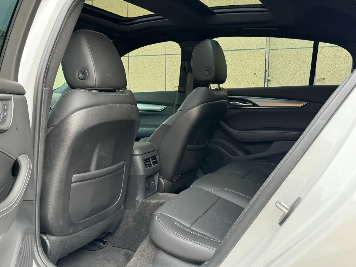 2022 Cadillac CT5 2.0T 237HP L4 10AT,autocango,china used car exporter,china ev exporter,chinese used car exporter,chinese used ev exporter