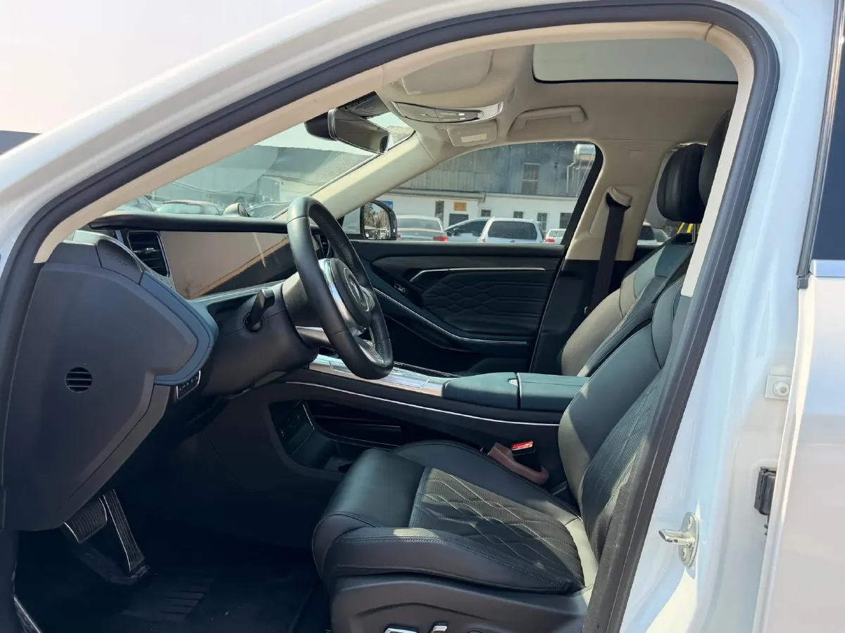 2021 Voyah FREE Range Extended 109HP REEV 33KWH,autocango,china used car exporter,china ev exporter,chinese used car exporter,chinese used ev exporter