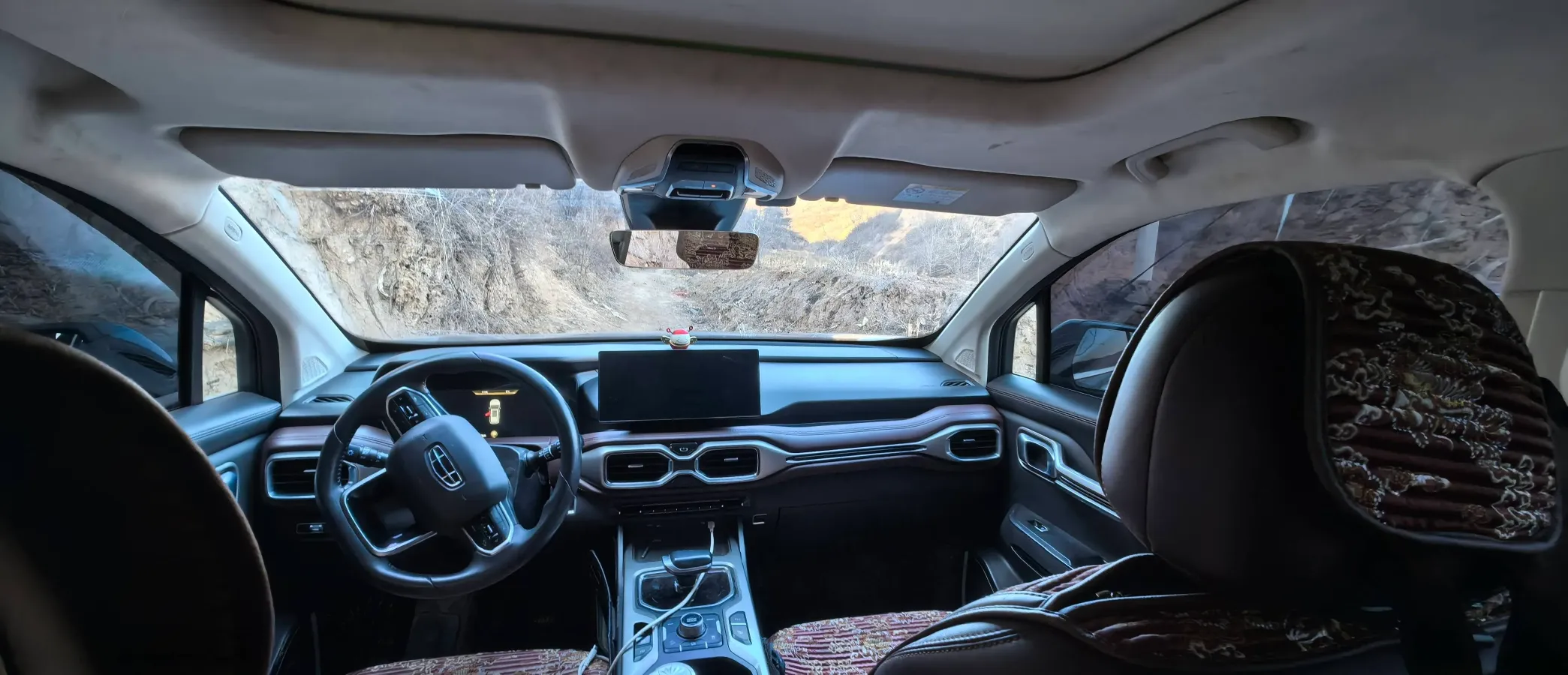 2020 Geely Okavango 1.8T 184HP L4 7DCT,autocango,china used car exporter,china ev exporter,chinese used car exporter,chinese used ev exporter