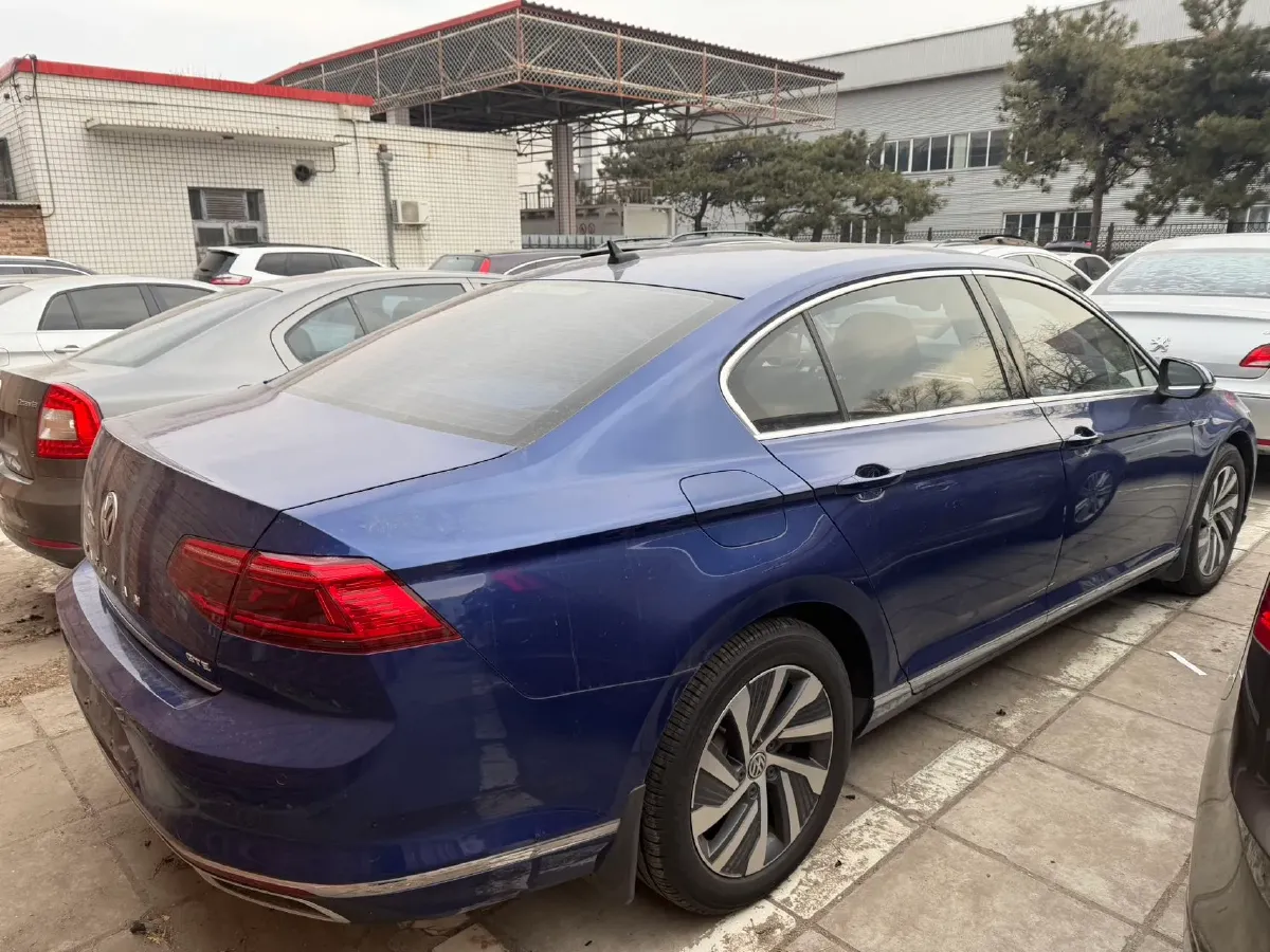 2020 Volkswagen Magotan GTE 1.4T 150HP L4 6DCT PHEV 13KWH,autocango,china used car exporter,china ev exporter,chinese used car exporter,chinese used ev exporter