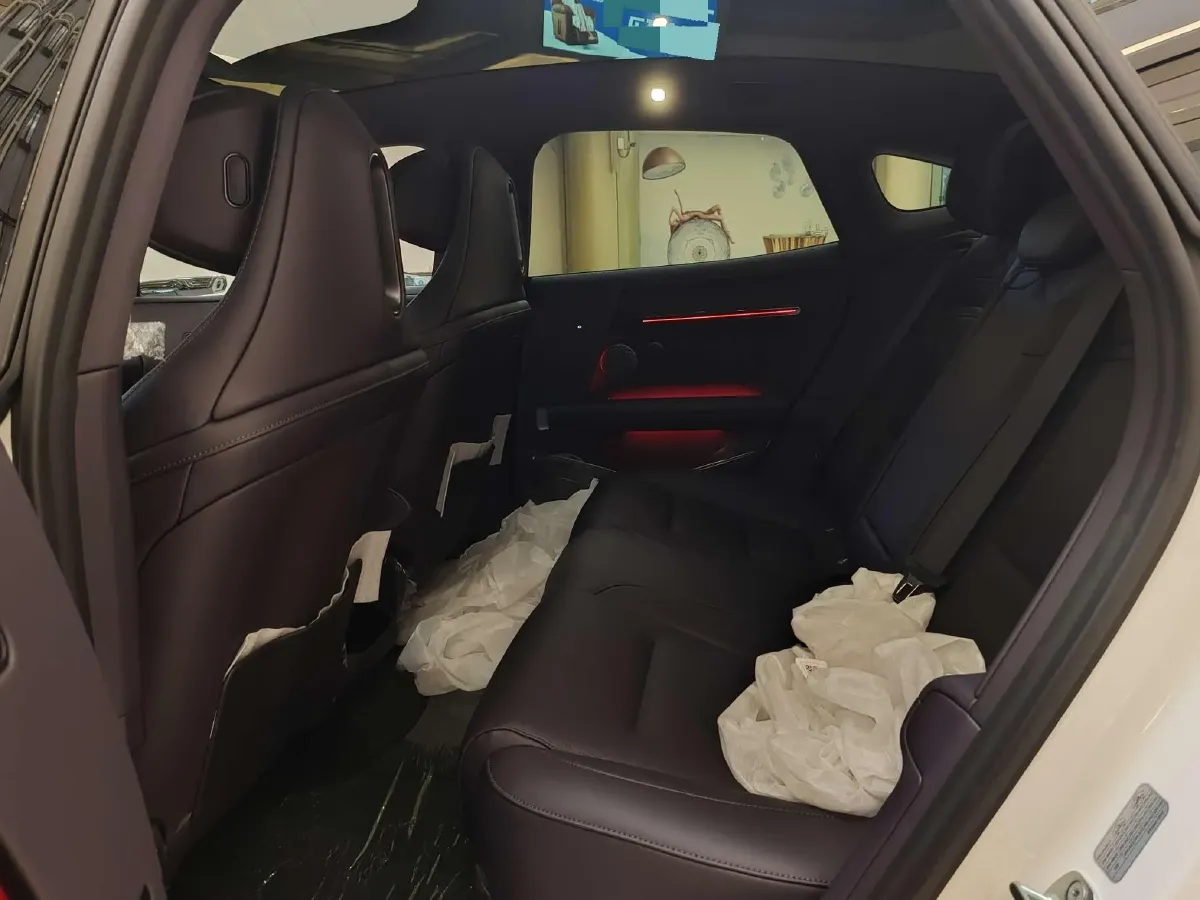 2025 Avatr 06 BEV,autocango,china used car exporter,china ev exporter,chinese used car exporter,chinese used ev exporter