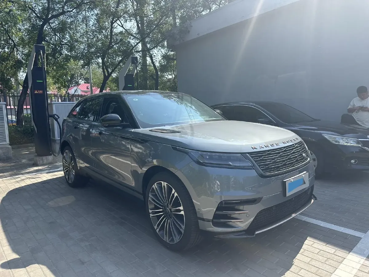 2024 Land Rover Range Rover Velar 3.0T 400HP L6 8AT,autocango,china used car exporter,china ev exporter,chinese used car exporter,chinese used ev exporter