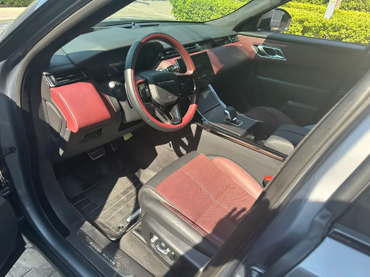 2024 Land Rover Range Rover Velar 3.0T 400HP L6 8AT,autocango,china used car exporter,china ev exporter,chinese used car exporter,chinese used ev exporter