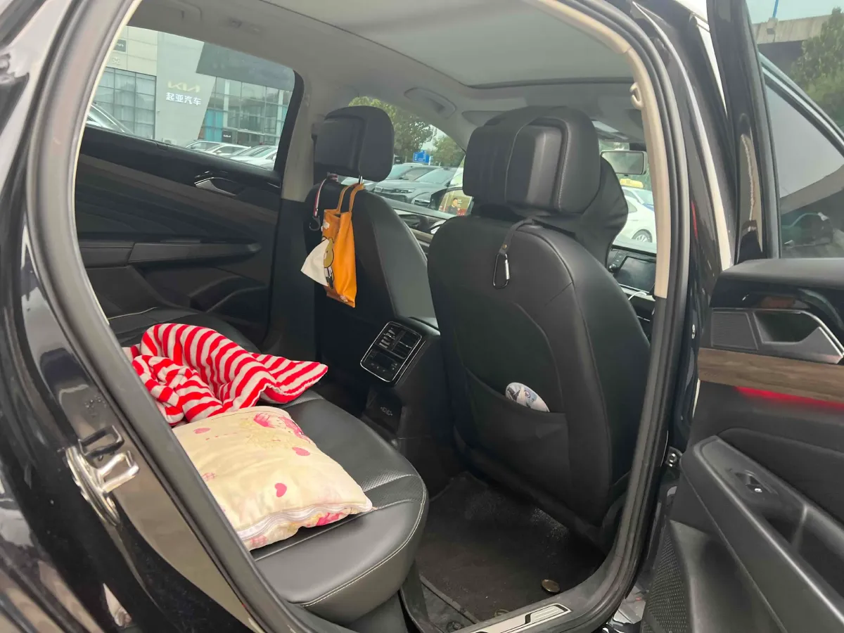 2019 Volvo V40 1.5T 152HP L4 6AT,autocango,china used car exporter,china ev exporter,chinese used car exporter,chinese used ev exporter