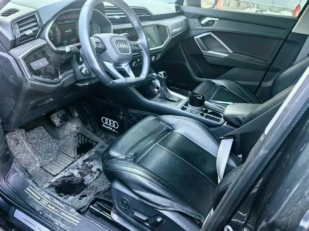 2022 Audi Q3 1.4T 150HP L4 7DCT,autocango,china used car exporter,china ev exporter,chinese used car exporter,chinese used ev exporter