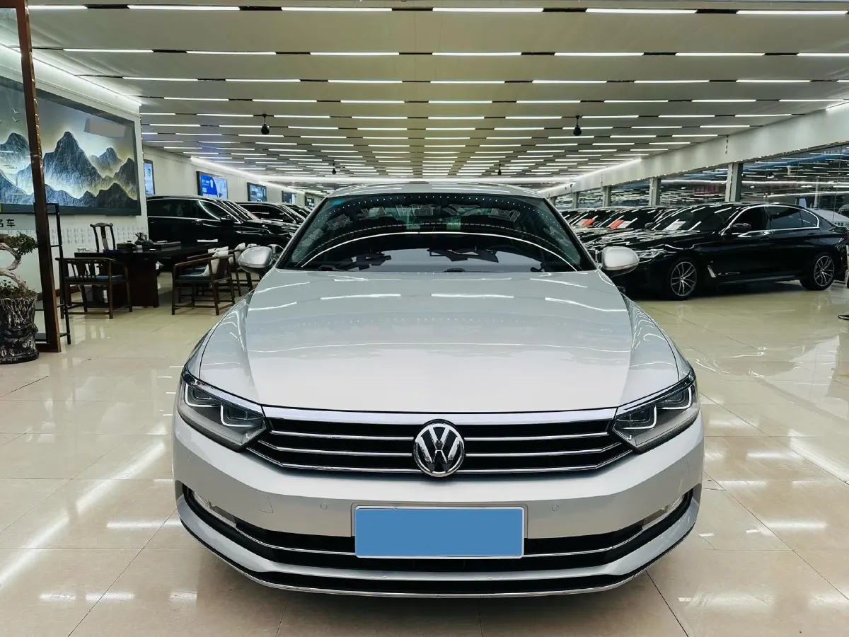 2019 Volkswagen Magotan 2.0T 186HP L4 7DCT,autocango,china used car exporter,china ev exporter,chinese used car exporter,chinese used ev exporter