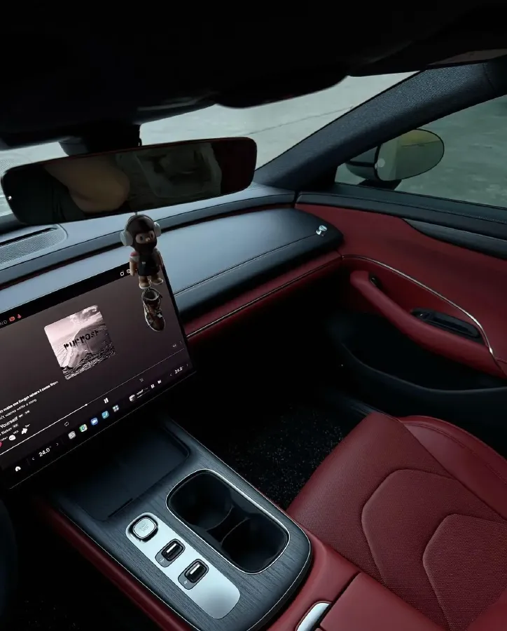 2024 MI SU7 BEV 94.3KWH,autocango,china used car exporter,china ev exporter,chinese used car exporter,chinese used ev exporter