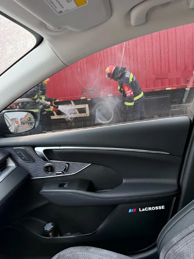 2025 Buick Larcosse 2.0T 237HP L4 9AT,autocango,china used car exporter,china ev exporter,chinese used car exporter,chinese used ev exporter