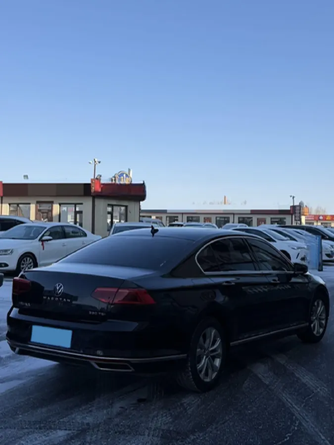 2020 Volkswagen Magotan 2.0T 186HP L4 7DCT,autocango,china used car exporter,china ev exporter,chinese used car exporter,chinese used ev exporter