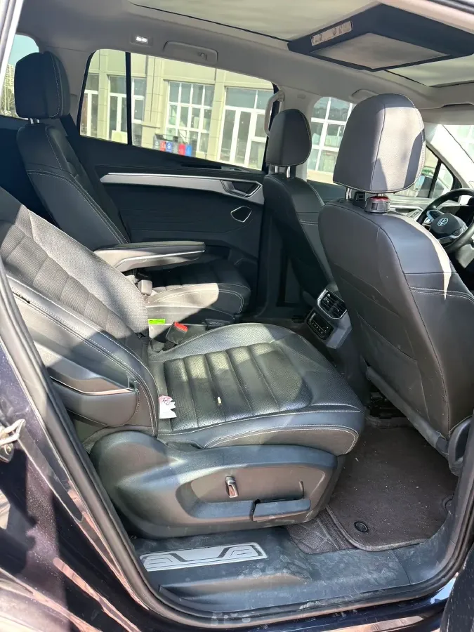 2021 Volkswagen Talagon 2.0T 220HP L4 7DCT,autocango,china used car exporter,china ev exporter,chinese used car exporter,chinese used ev exporter