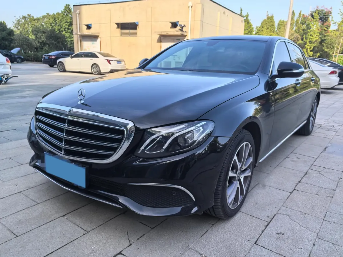 2020 Mercedes-Benz E Class 1.5T 184HP L4 9AT,autocango,china used car exporter,china ev exporter,chinese used car exporter,chinese used ev exporter