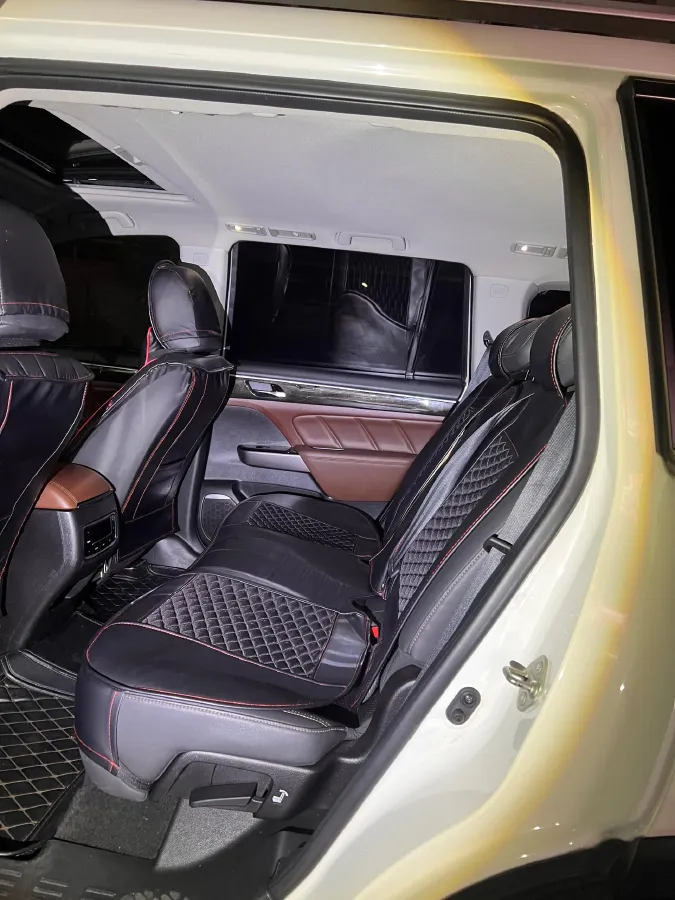 2017 GAC Trumpchi GS8 2.0T 201HP L4 6AT,autocango,china used car exporter,china ev exporter,chinese used car exporter,chinese used ev exporter