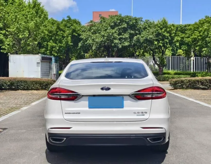 2018 Ford Mondeo 2.0T 204HP L4 6AT,autocango,china used car exporter,china ev exporter,chinese used car exporter,chinese used ev exporter