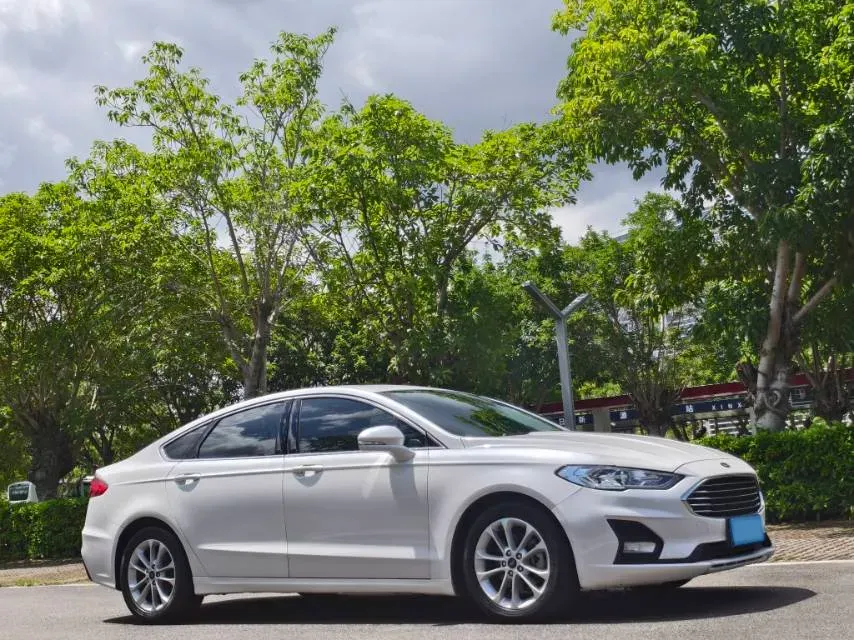 2018 Ford Mondeo 2.0T 204HP L4 6AT,autocango,china used car exporter,china ev exporter,chinese used car exporter,chinese used ev exporter