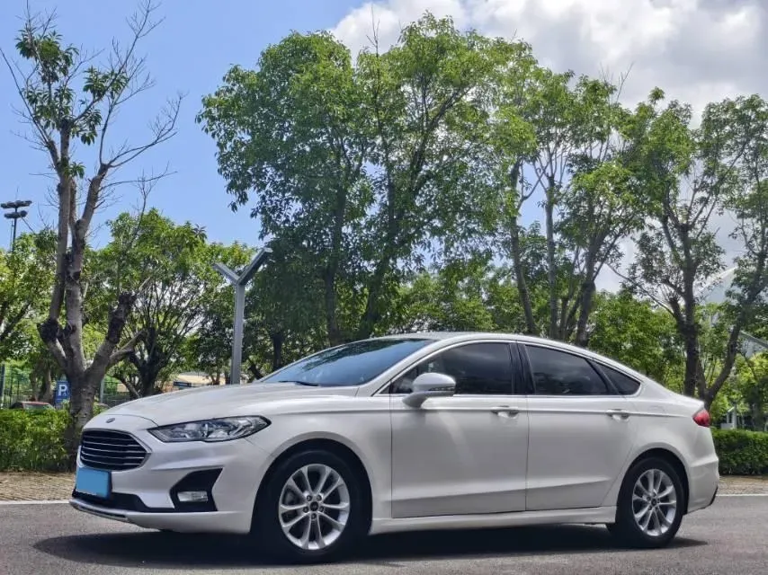 2018 Ford Mondeo 2.0T 204HP L4 6AT,autocango,china used car exporter,china ev exporter,chinese used car exporter,chinese used ev exporter