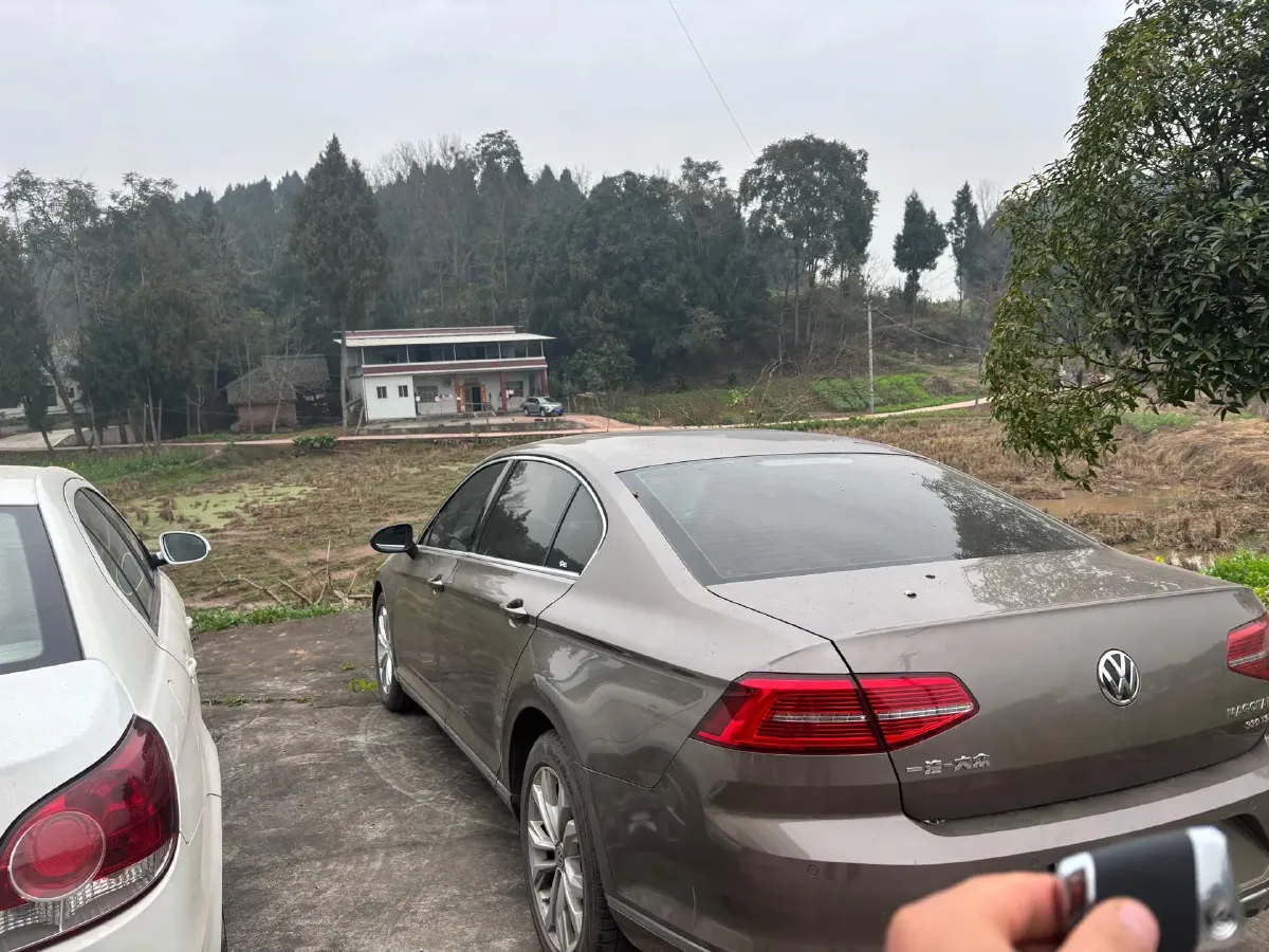 2018 Volkswagen Magotan 1.8T 180HP L4 7DCT,autocango,china used car exporter,china ev exporter,chinese used car exporter,chinese used ev exporter