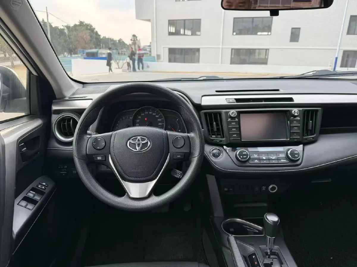 2019 Toyota RAV4 2.0L 151HP L4 CVT,autocango,china used car exporter,china ev exporter,chinese used car exporter,chinese used ev exporter