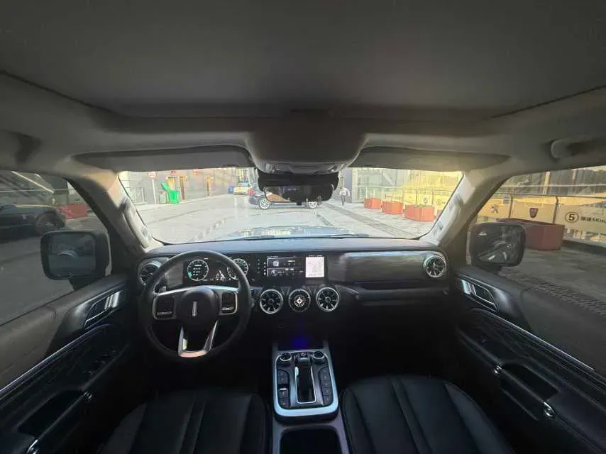 2021 Tank 300 2.0T 227HP L4 8AT,autocango,china used car exporter,china ev exporter,chinese used car exporter,chinese used ev exporter