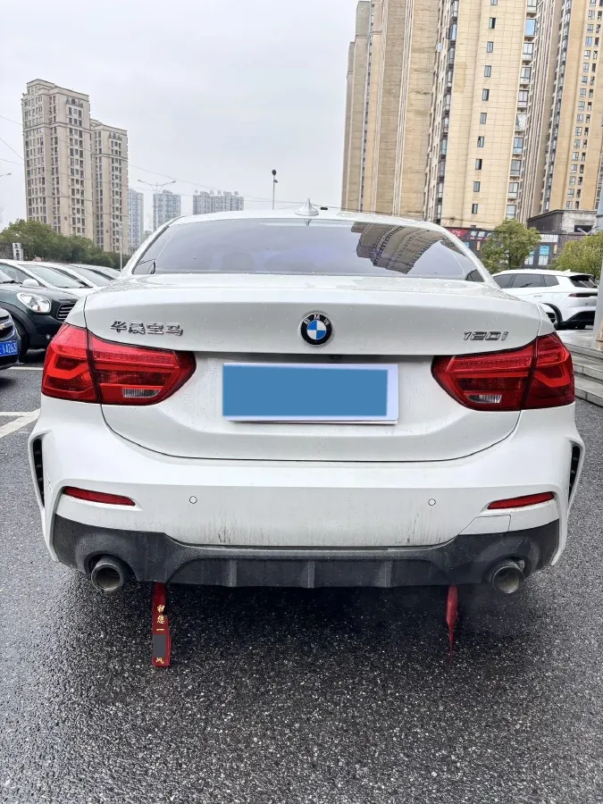 2021 BMW 1 Series 1.5T 140HP L3 7DCT,autocango,china used car exporter,china ev exporter,chinese used car exporter,chinese used ev exporter
