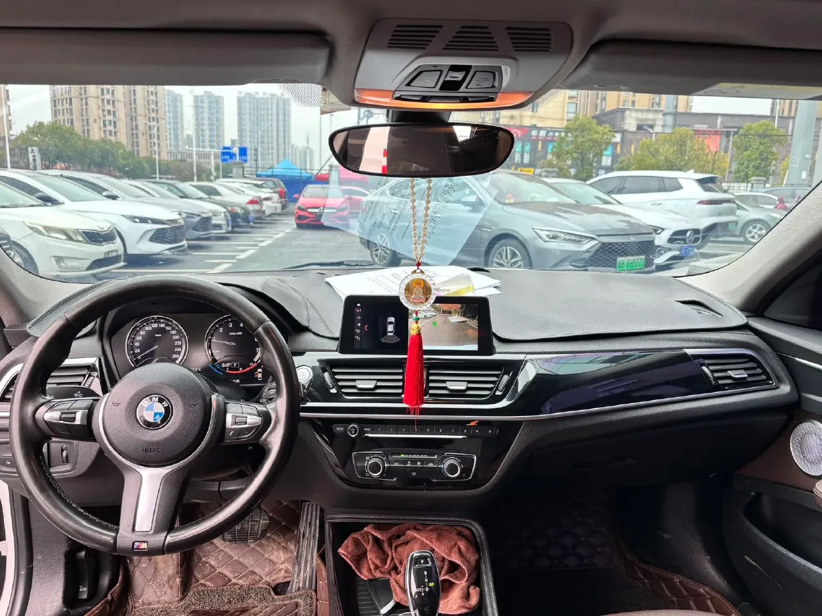 2021 BMW 1 Series 1.5T 140HP L3 7DCT,autocango,china used car exporter,china ev exporter,chinese used car exporter,chinese used ev exporter