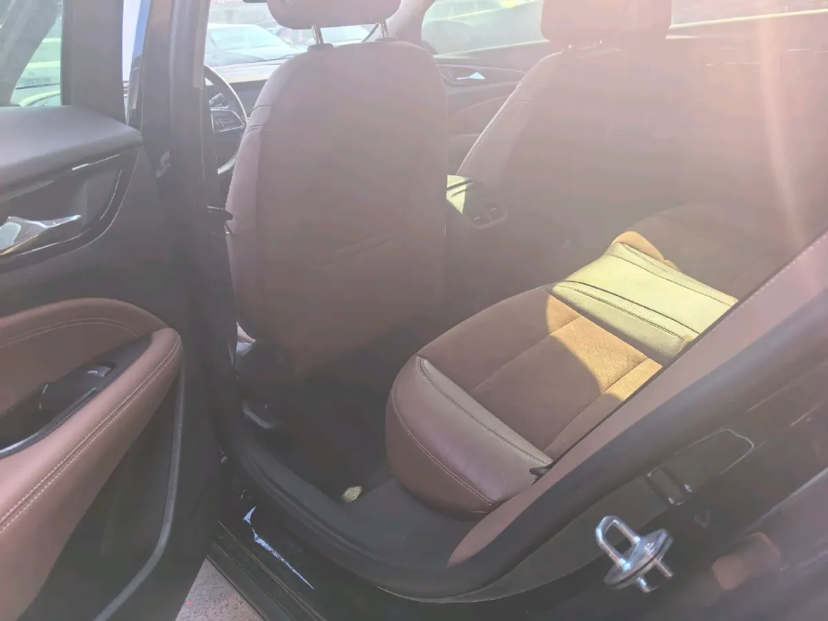 2022 Buick Regal 1.5T 169HP L4 9AT,autocango,china used car exporter,china ev exporter,chinese used car exporter,chinese used ev exporter