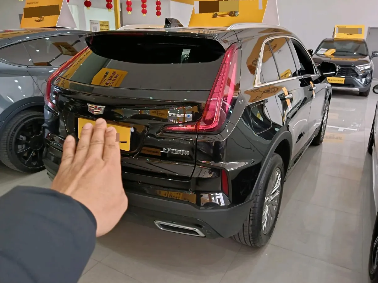 2020 Cadillac XT4 2.0T 237HP L4 9AT,autocango,china used car exporter,china ev exporter,chinese used car exporter,chinese used ev exporter