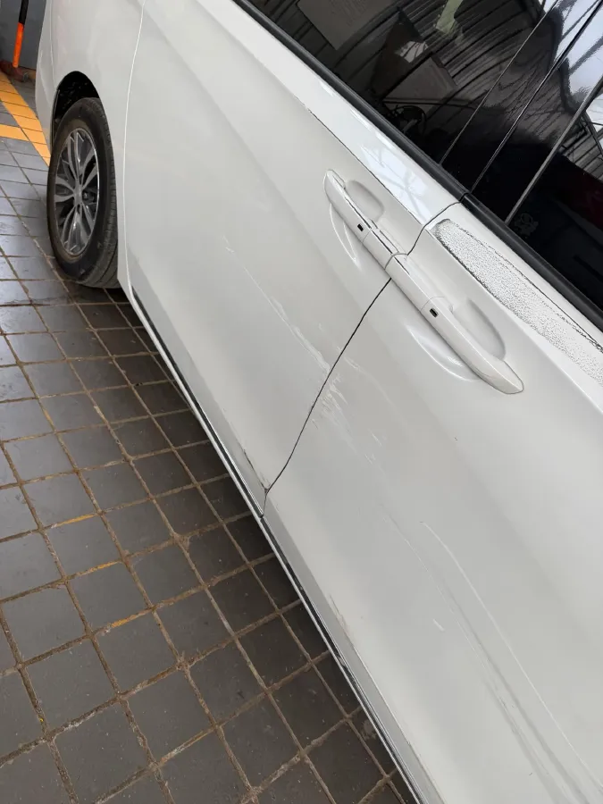 2023 Buick GL8 2.0T 237HP L4 9AT,autocango,china used car exporter,china ev exporter,chinese used car exporter,chinese used ev exporter