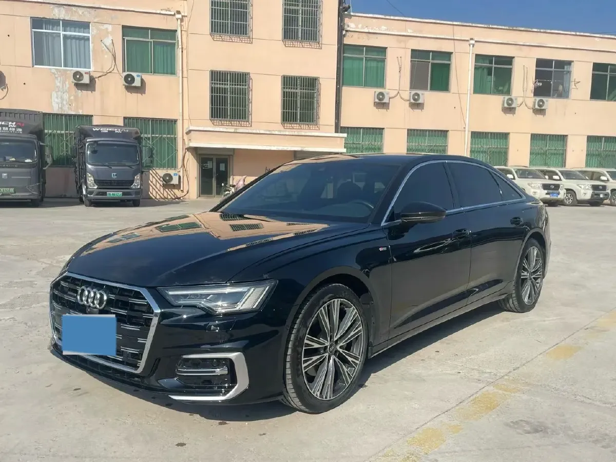 2023 Audi A6L 2.0T 245HP L4 7DCT,autocango,china used car exporter,china ev exporter,chinese used car exporter,chinese used ev exporter