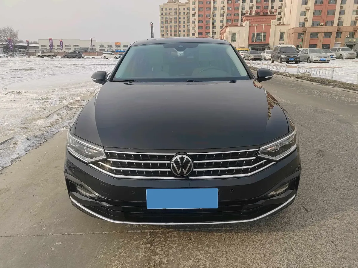2020 Volkswagen Magotan 2.0T 186HP L4 7DCT,autocango,china used car exporter,china ev exporter,chinese used car exporter,chinese used ev exporter