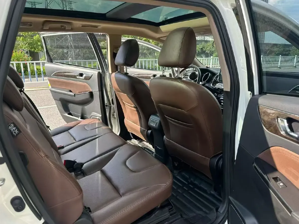 2017 LiFan XuanLang 1.5T 141HP L4 8AT,autocango,china used car exporter,china ev exporter,chinese used car exporter,chinese used ev exporter