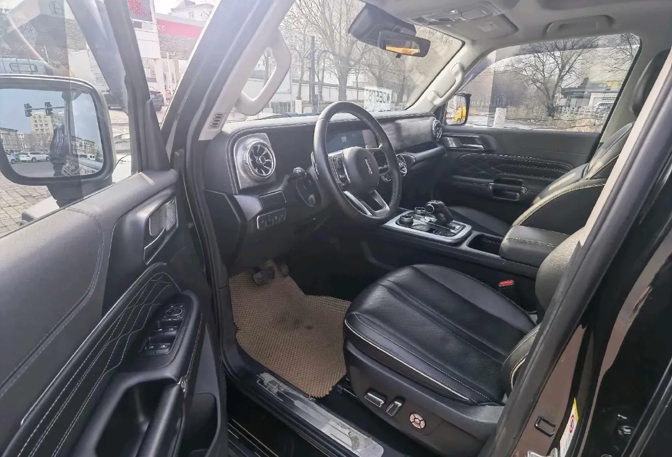 2021 Tank 300 2.0T 227HP L4 8AT,autocango,china used car exporter,china ev exporter,chinese used car exporter,chinese used ev exporter