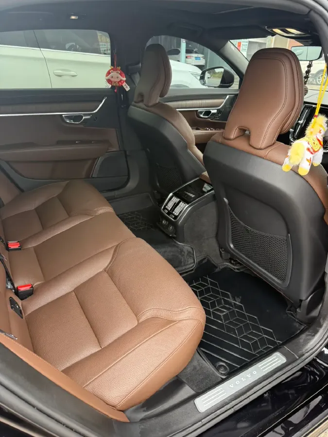 2025 Volvo S90 2.0T 250HP L4 8AT,autocango,china used car exporter,china ev exporter,chinese used car exporter,chinese used ev exporter