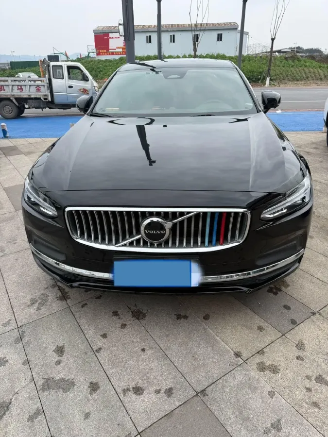 2025 Volvo S90 2.0T 250HP L4 8AT,autocango,china used car exporter,china ev exporter,chinese used car exporter,chinese used ev exporter