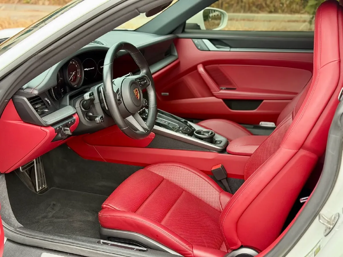 2022 Porsche 911 3.0T 385HP H6 8DCT,autocango,china used car exporter,china ev exporter,chinese used car exporter,chinese used ev exporter