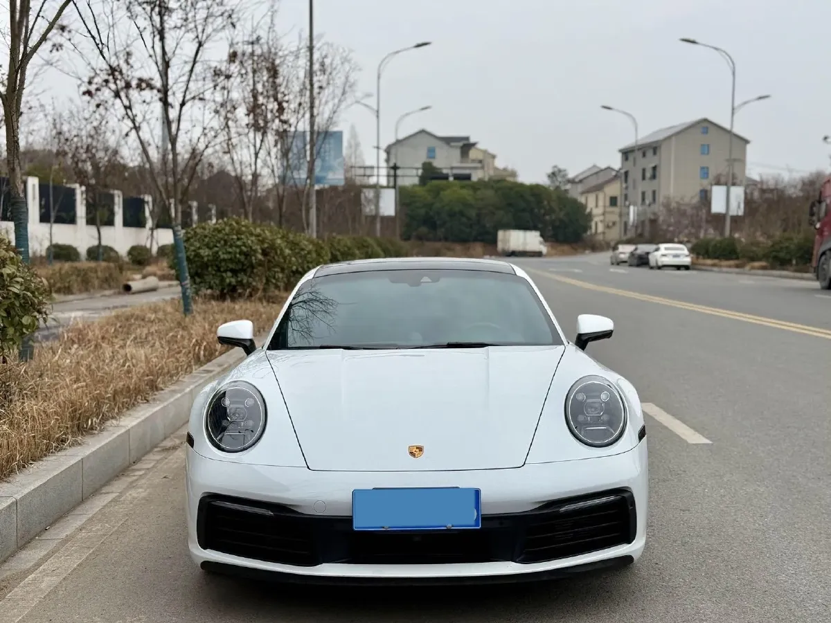 2022 Porsche 911 3.0T 385HP H6 8DCT,autocango,china used car exporter,china ev exporter,chinese used car exporter,chinese used ev exporter