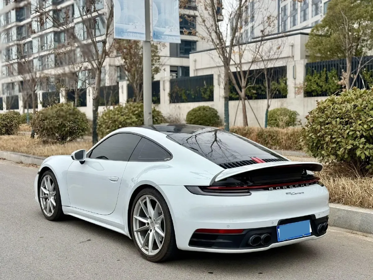 2022 Porsche 911 3.0T 385HP H6 8DCT,autocango,china used car exporter,china ev exporter,chinese used car exporter,chinese used ev exporter