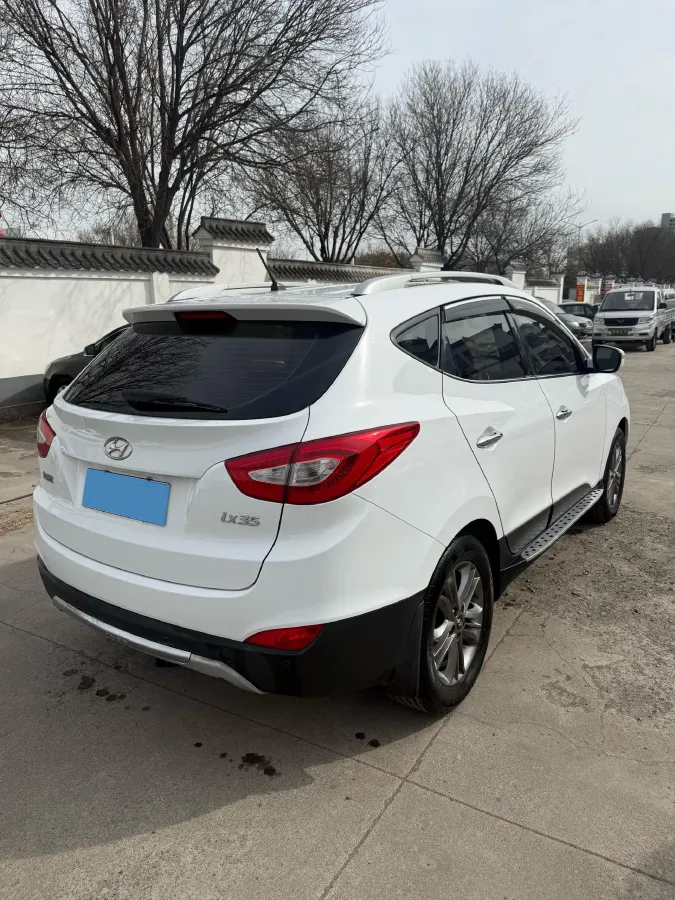 2015 Hyundai ix35 2.0L 165HP L4 6AT,autocango,china used car exporter,china ev exporter,chinese used car exporter,chinese used ev exporter