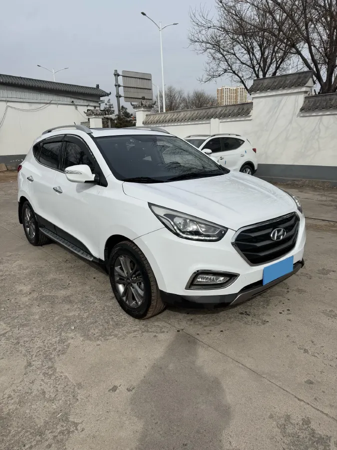 2015 Hyundai ix35 2.0L 165HP L4 6AT,autocango,china used car exporter,china ev exporter,chinese used car exporter,chinese used ev exporter