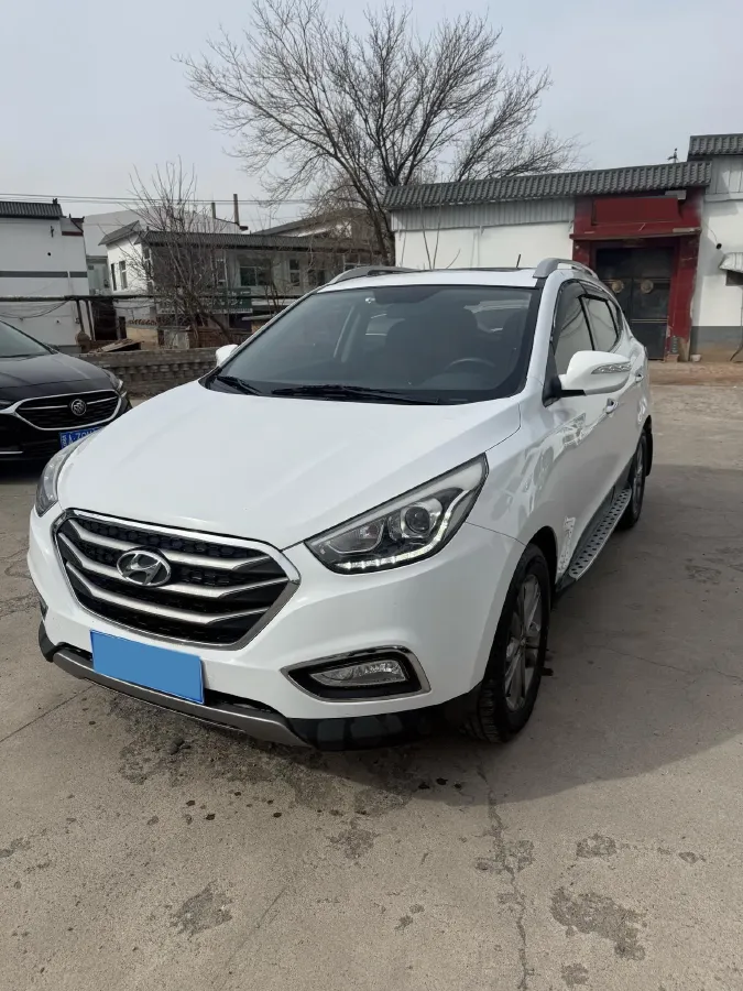 2015 Hyundai ix35 2.0L 165HP L4 6AT,autocango,china used car exporter,china ev exporter,chinese used car exporter,chinese used ev exporter