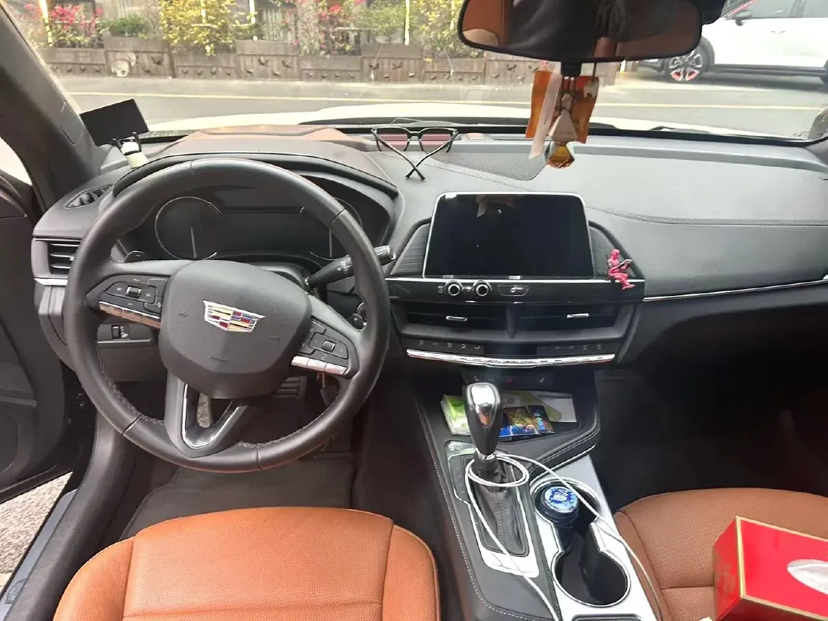 2022 Cadillac CT4 2.0T 237HP L4 8AT,autocango,china used car exporter,china ev exporter,chinese used car exporter,chinese used ev exporter