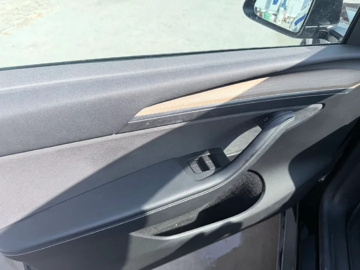 2022 Tesla Model Y BEV 60KWH,autocango,china used car exporter,china ev exporter,chinese used car exporter,chinese used ev exporter