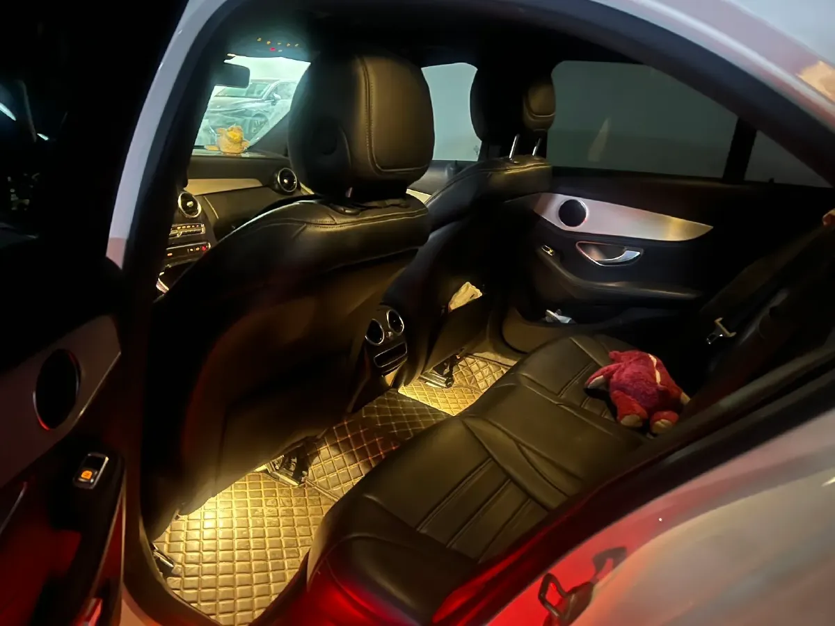 2020 Mercedes-Benz C Class 1.5T 184HP L4 9AT,autocango,china used car exporter,china ev exporter,chinese used car exporter,chinese used ev exporter